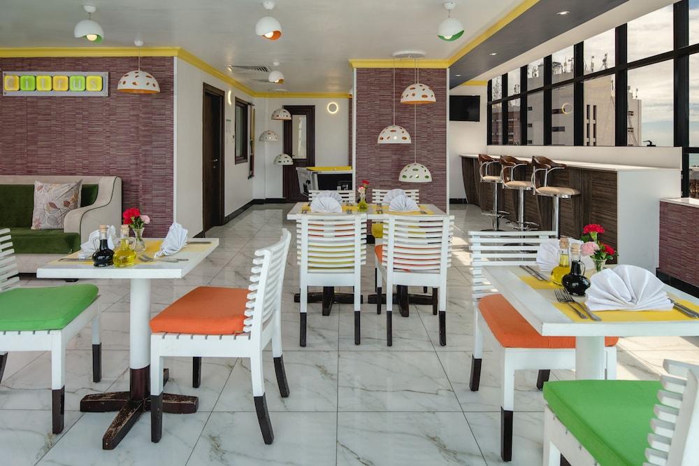 Golden Tulip Dar Es Salaam City Center Hotel Extérieur photo