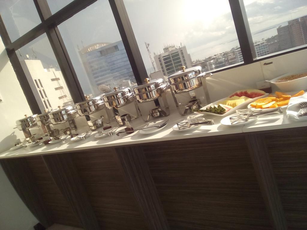 Golden Tulip Dar Es Salaam City Center Hotel Extérieur photo